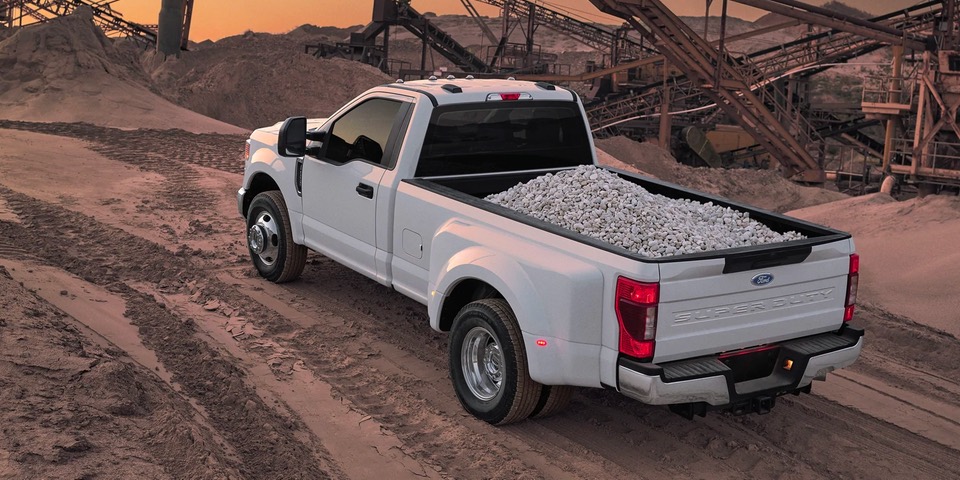 2021_superduty_zoom2