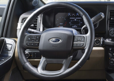 Ford Super Duty châssis cabine 2023 - habitacle